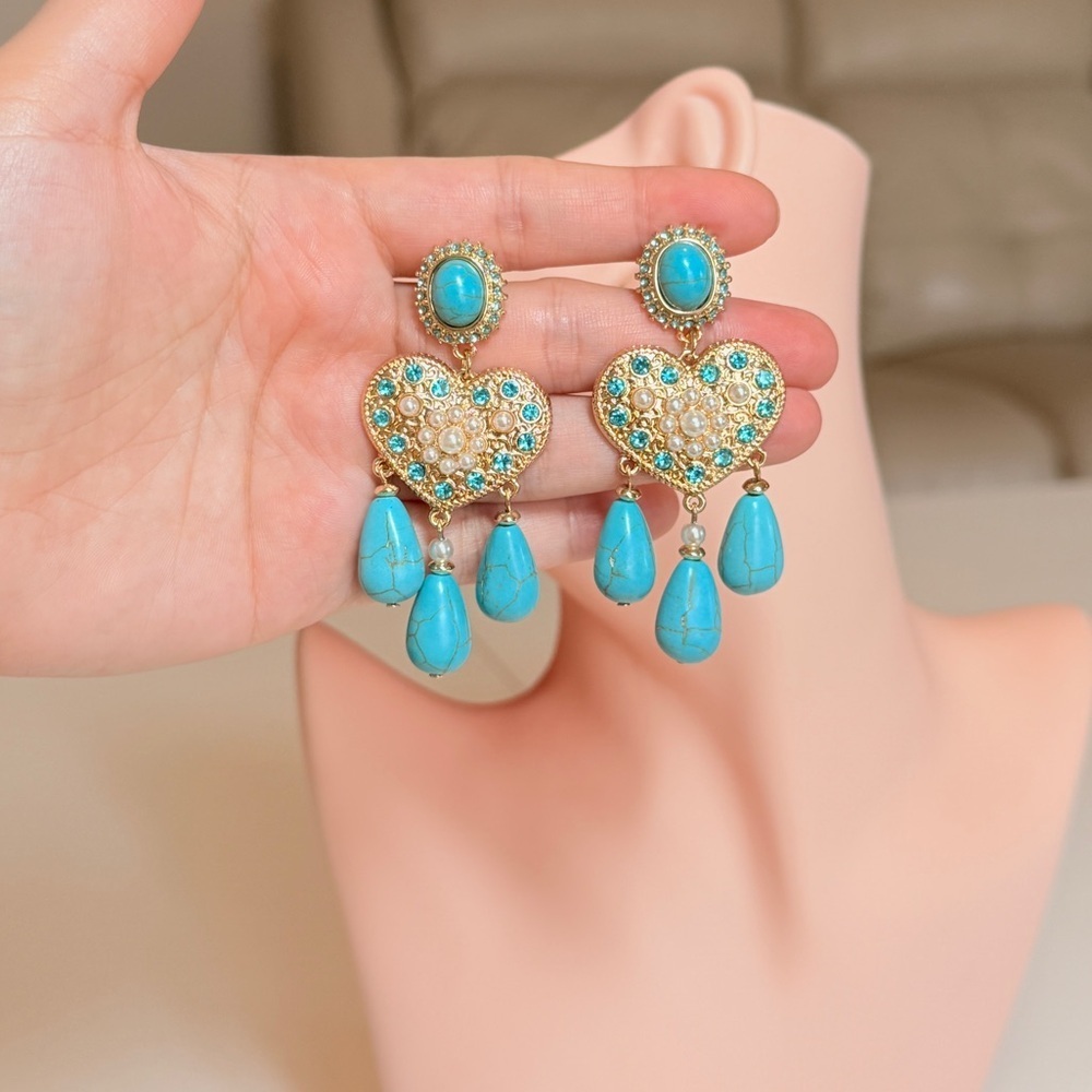 ⚜️ Turquoise Heart Drop Earrings - Gold Tone Women Jewelry - Picture 9 of 10